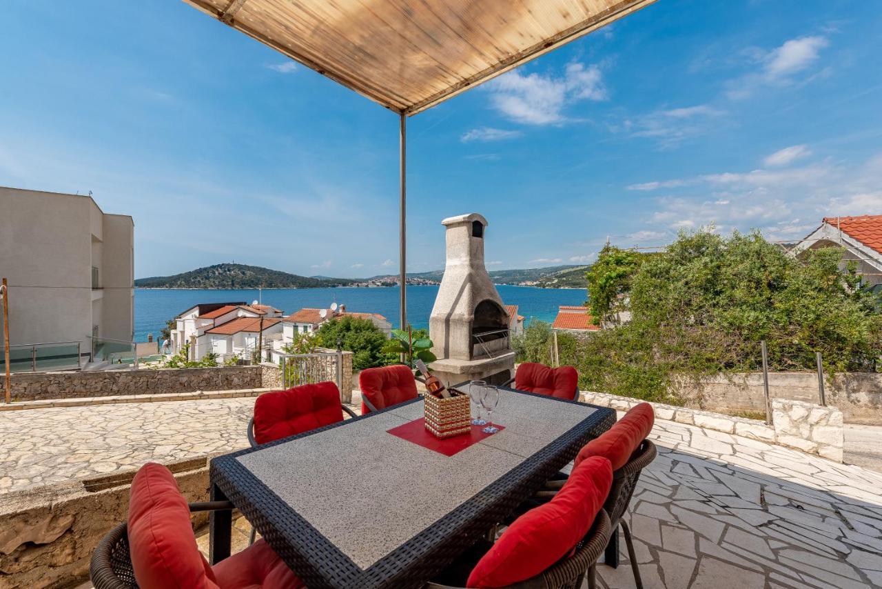 Villa Mona Apartments Ražanj 外观 照片