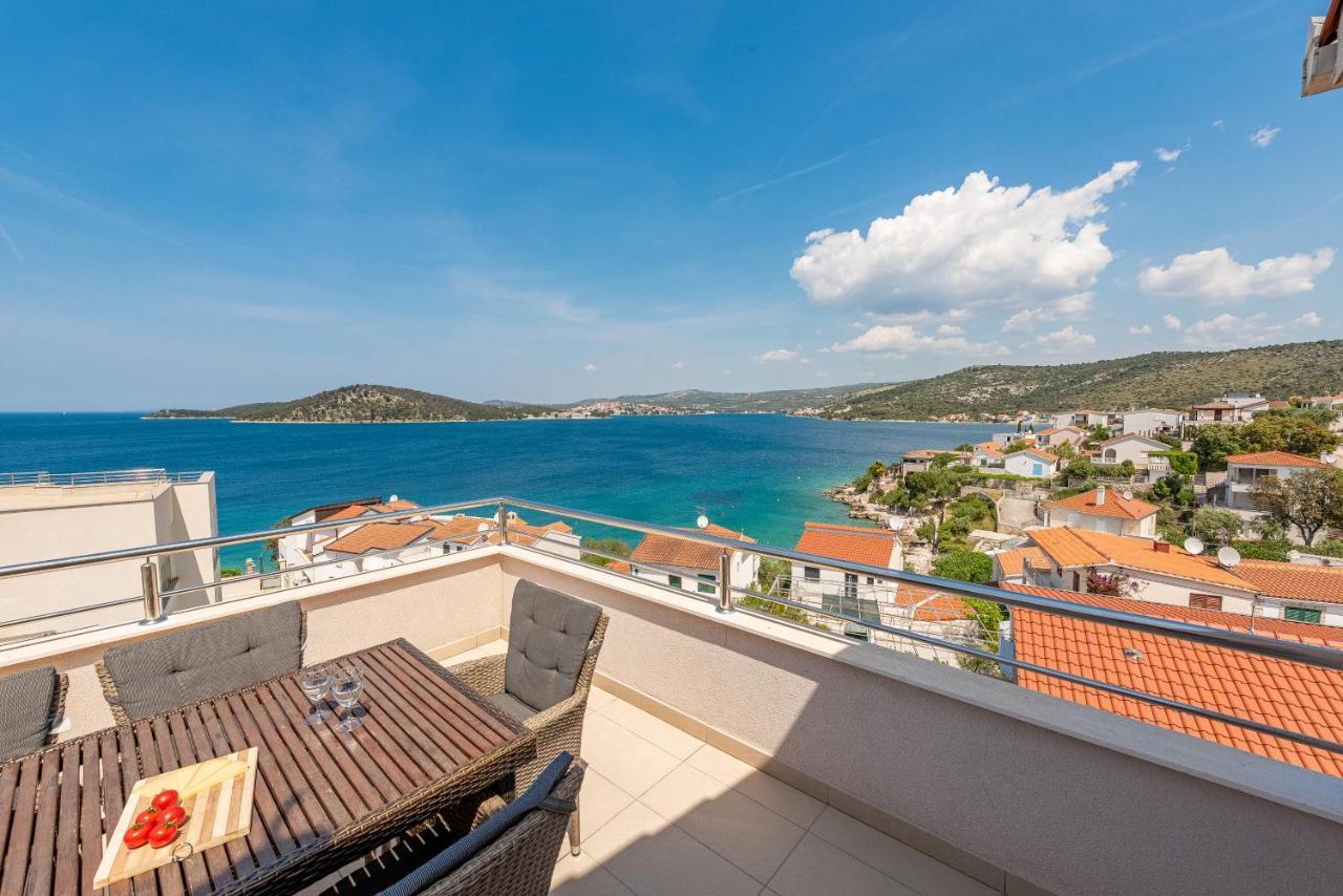 Villa Mona Apartments Ražanj 外观 照片
