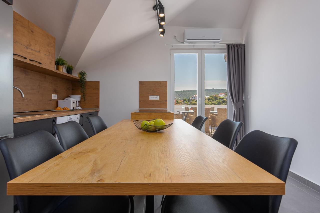 Villa Mona Apartments Ražanj 外观 照片