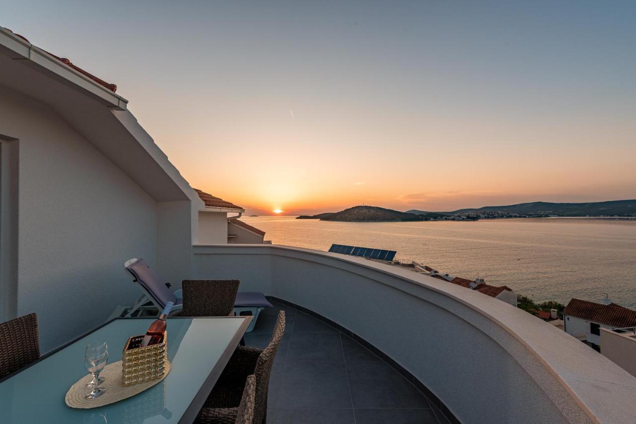 Villa Mona Apartments Ražanj 外观 照片