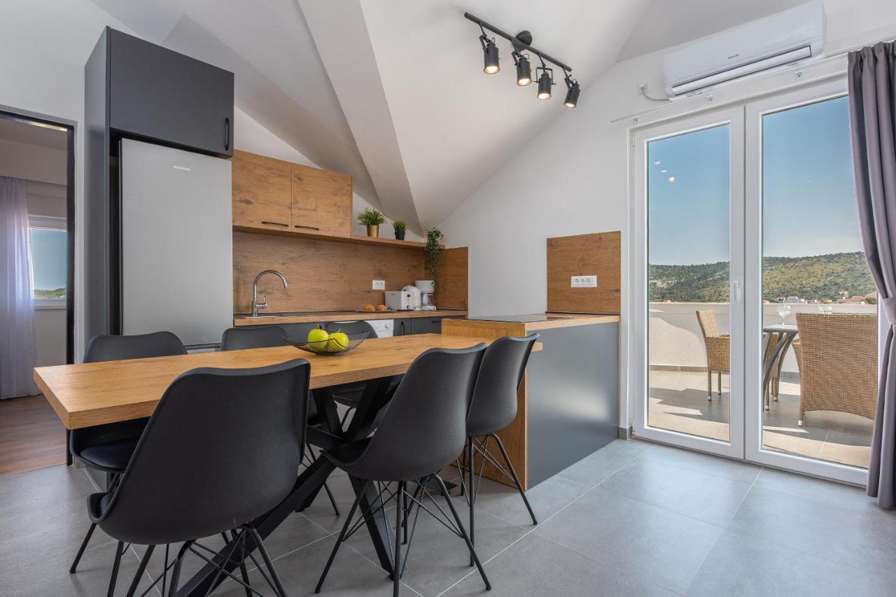 Villa Mona Apartments Ražanj 外观 照片