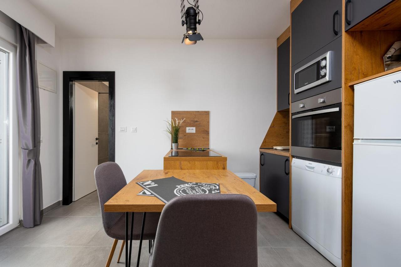 Villa Mona Apartments Ražanj 外观 照片
